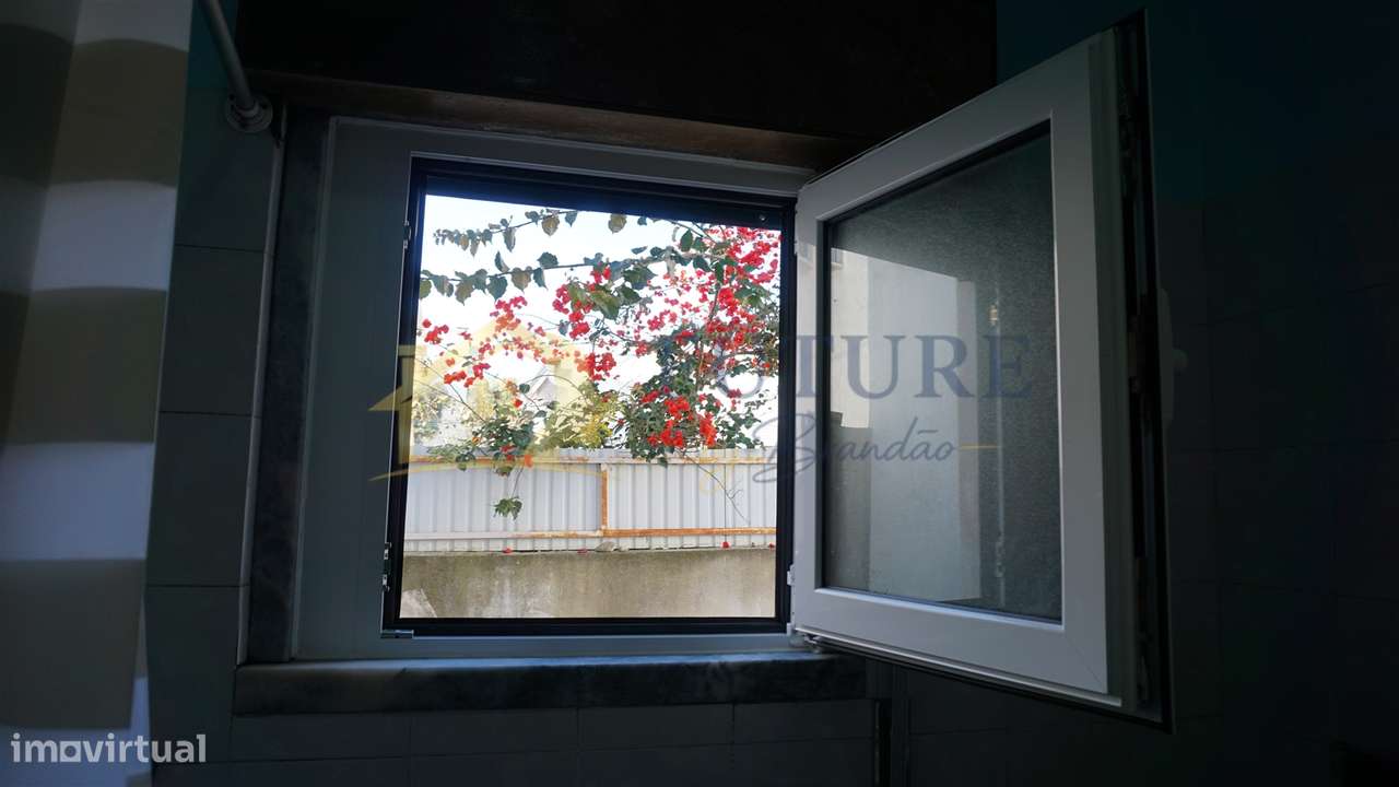 Moradia T3 Venda em Santa Iria de Azoia, São João da Talha e Bobadela,-18