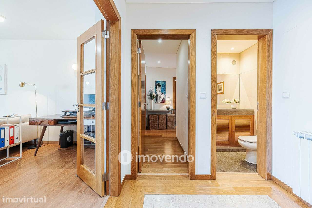 Apartamento T3 com estacionamento no Parque das Nações - Grande imagem: 2/52