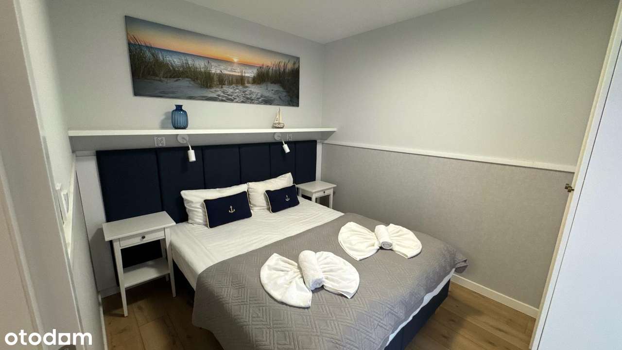 Apartament 34 m² z tarasem i basenem w Pobierowie - miejsce parkingowe - Pełny obrazek: 5/10