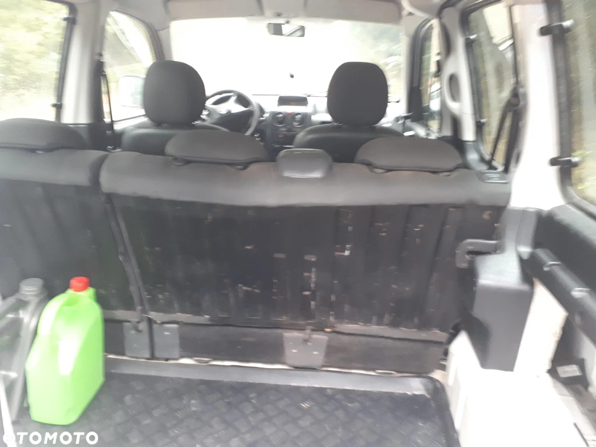 Citroën Berlingo II 1.6 HDi Multispace - 10