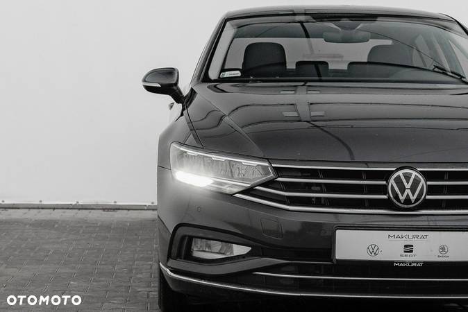 Volkswagen Passat 2.0 TDI Elegance DSG - 8