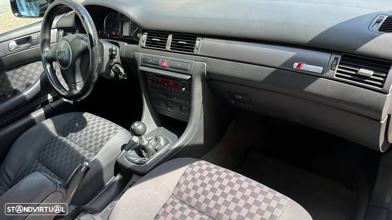 Audi A6 Avant 2.5 TDI V6 - 20