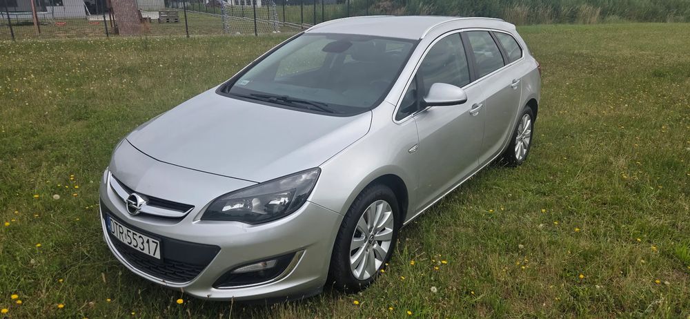 Opel Astra J (2009-2019) 1.7 CDTI Enjoy 2013