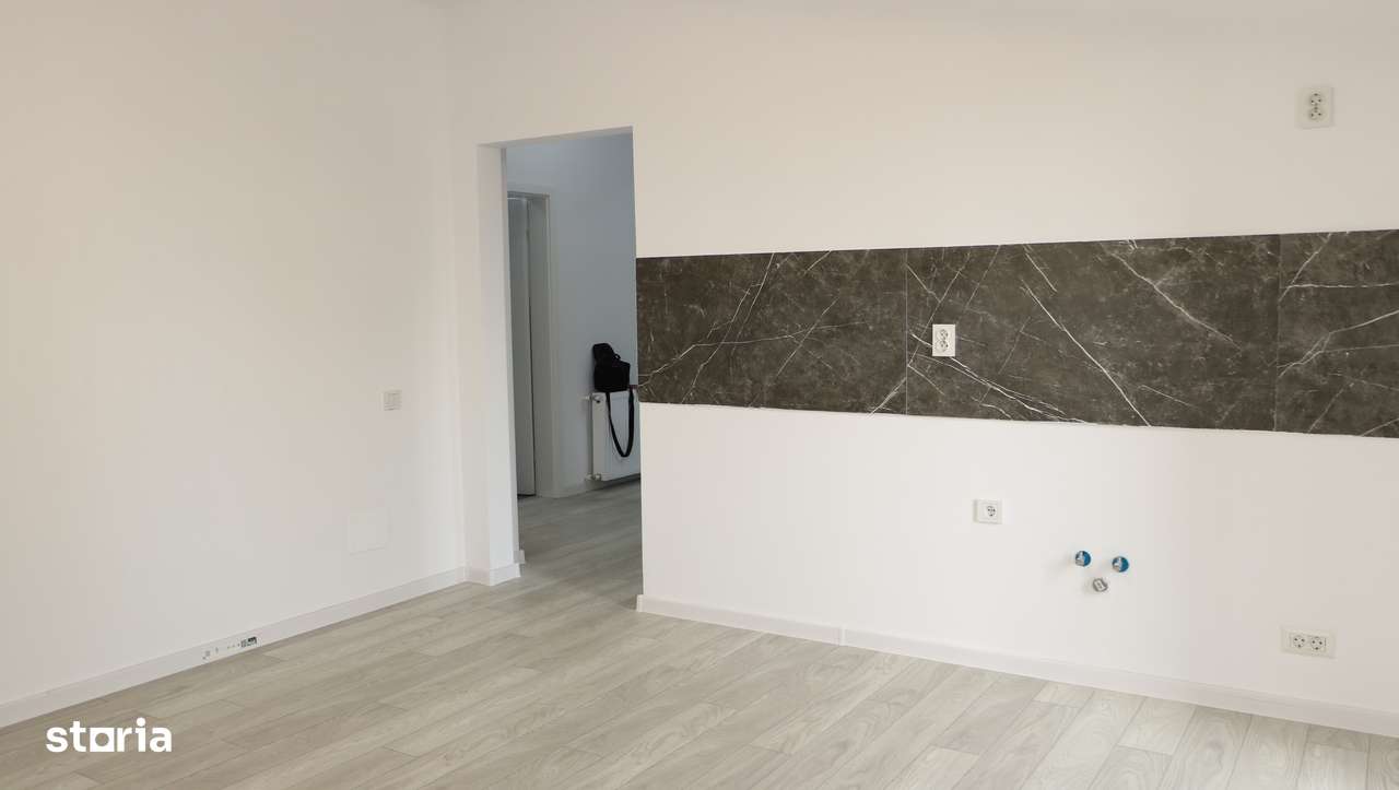 3 CAMERE LA PARTER CU CURTE PROPRIE DE 57MP, 2 BAI, COMISION 0% - Imagine principală: 2/19