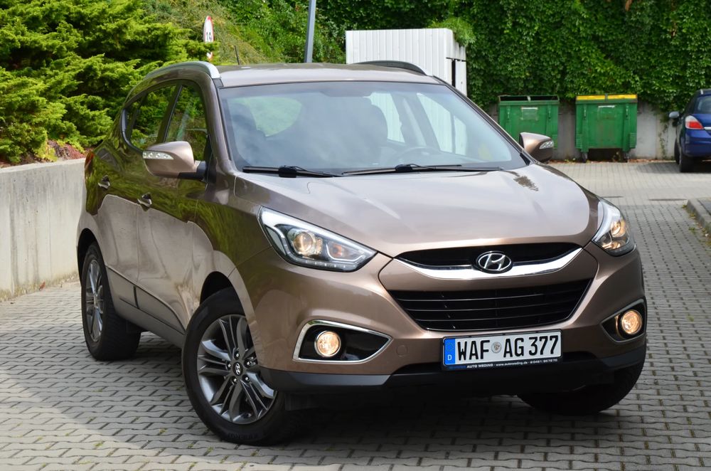 Hyundai ix35 2.0 CRDi 4WD Automatik Fifa World Cup Gold Edition 2015