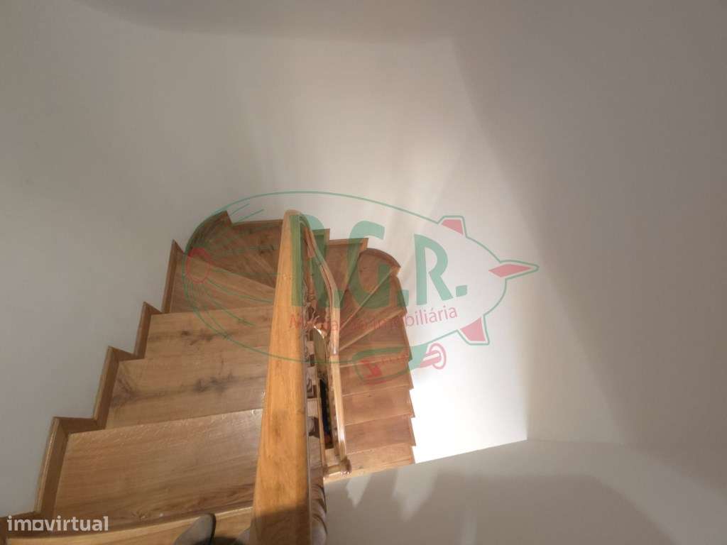 Moradia Isolada T3 | Piscina | Vistas Rio | 5 Min Porto-26