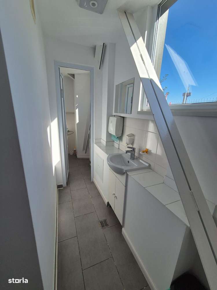 De vanzare hală cu birouri de lux și anexă rezidențială | Pantelimon-11