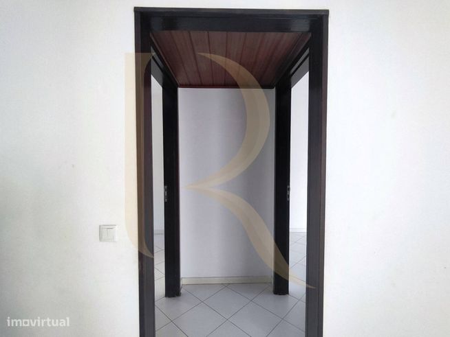 Apartamento T2 com elevador no Miratejo-13