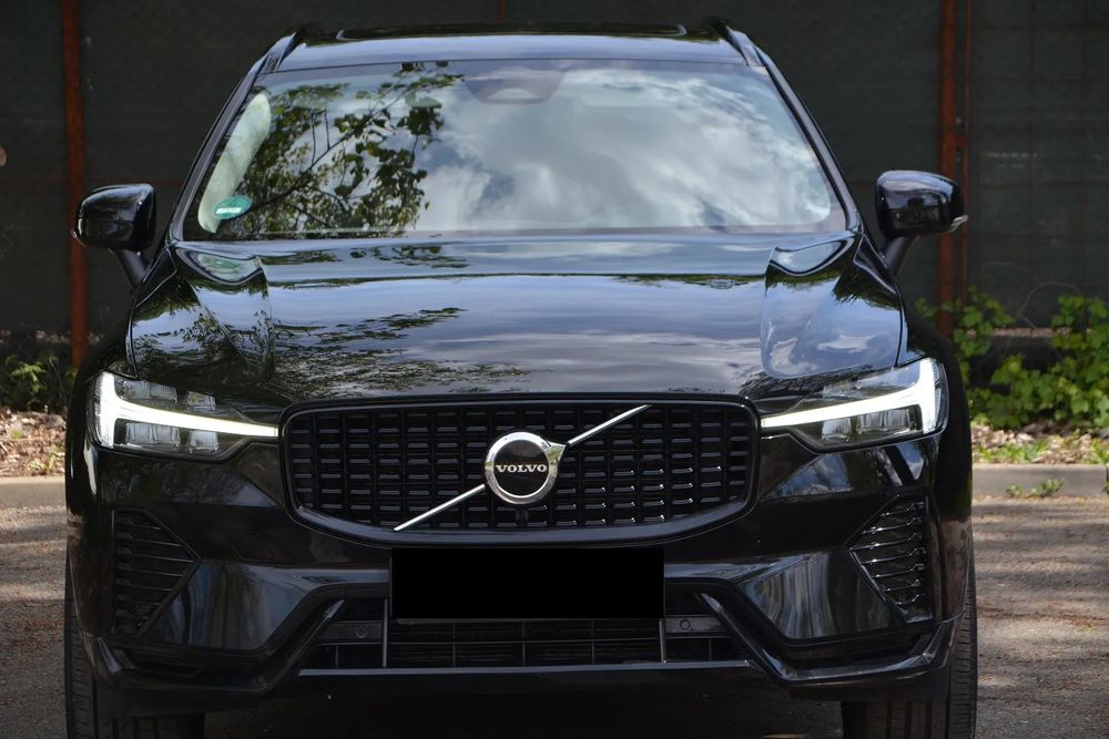 Volvo XC60 II [2017 - Prezent] B4 D AWD Plus Dark 2023