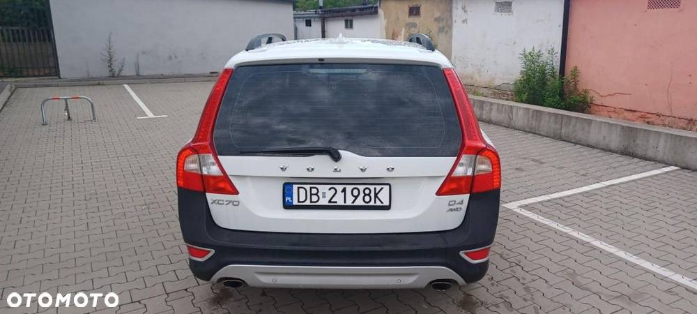 Volvo XC 70 D4 AWD Geartronic Momentum - 3