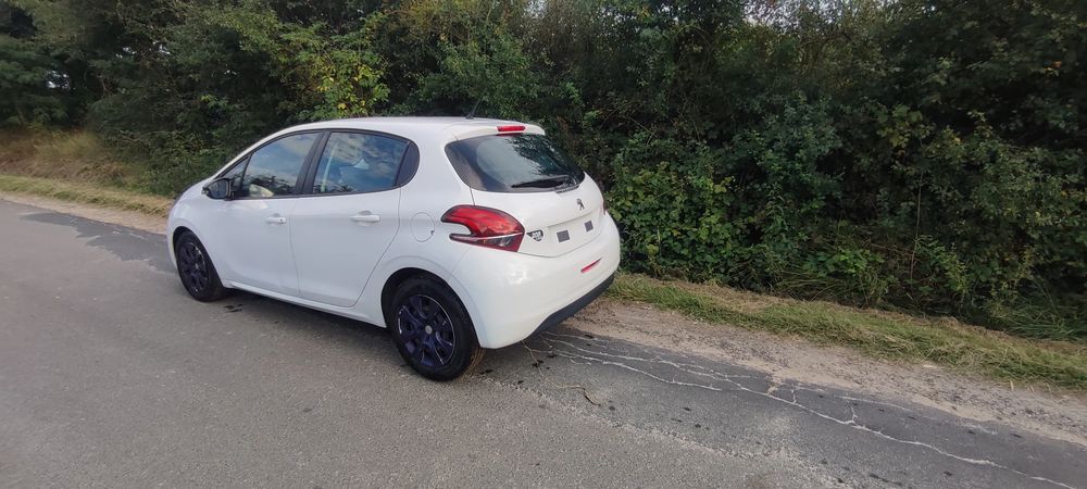 Peugeot 208 I (2012-2019) 2016