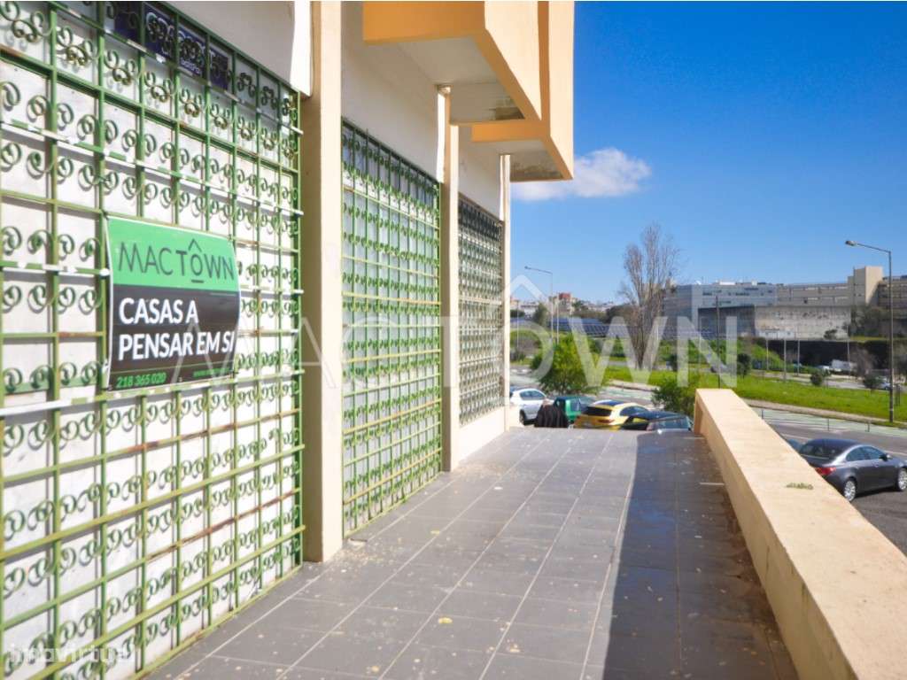 Loja de 15m² para Arrendamento em Localização Estratégica em Marvila - Grande imagem: 3/23