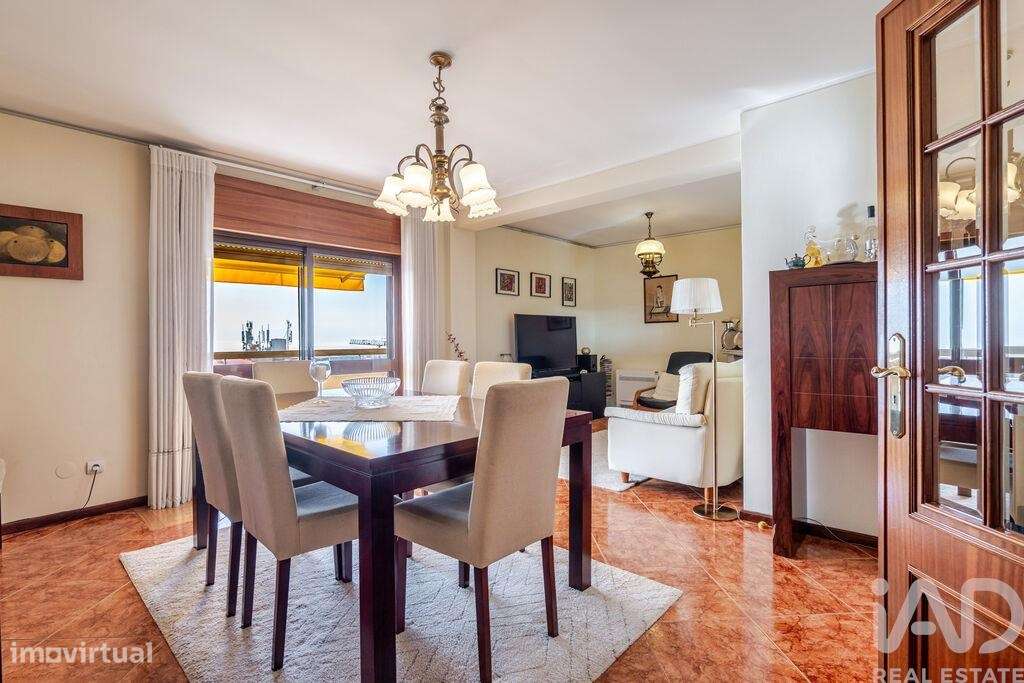 Apartamento T5 em Mafamude e Vilar do Paraíso - Grande imagem: 3/34
