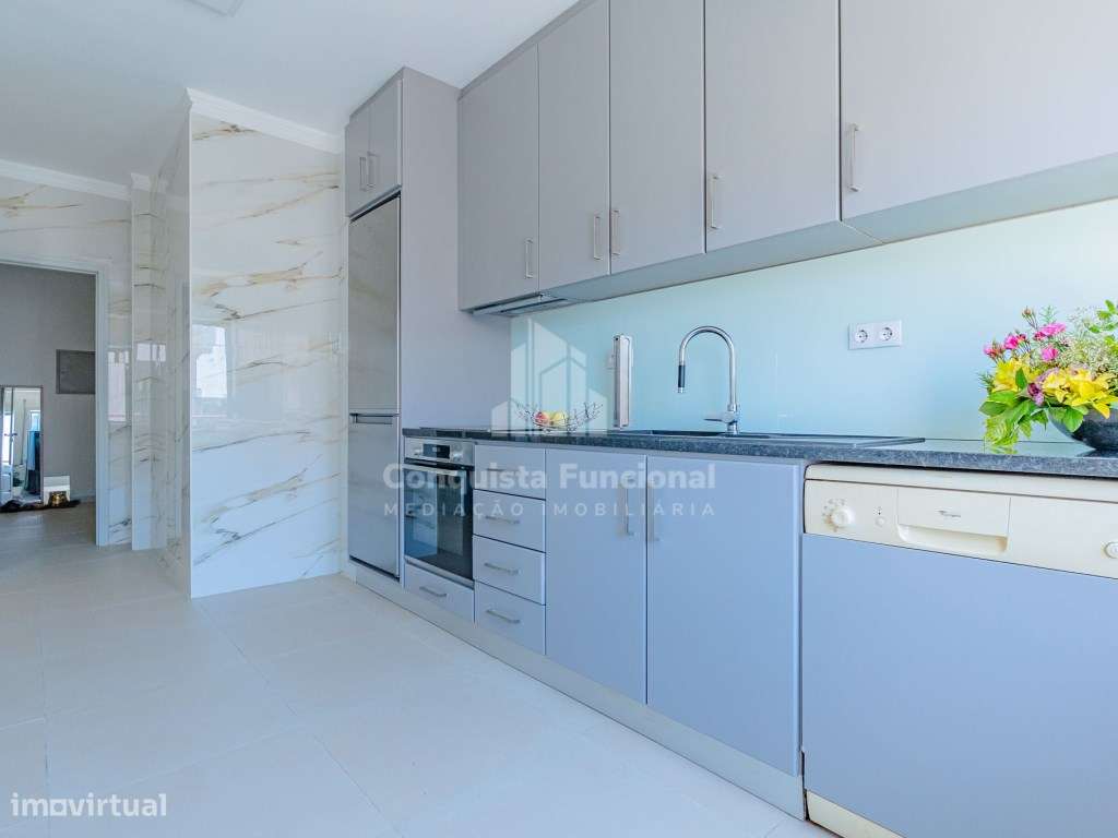 T2 com Lugar de Garagem e Elevador | São João da Madeira | 259.500€-6