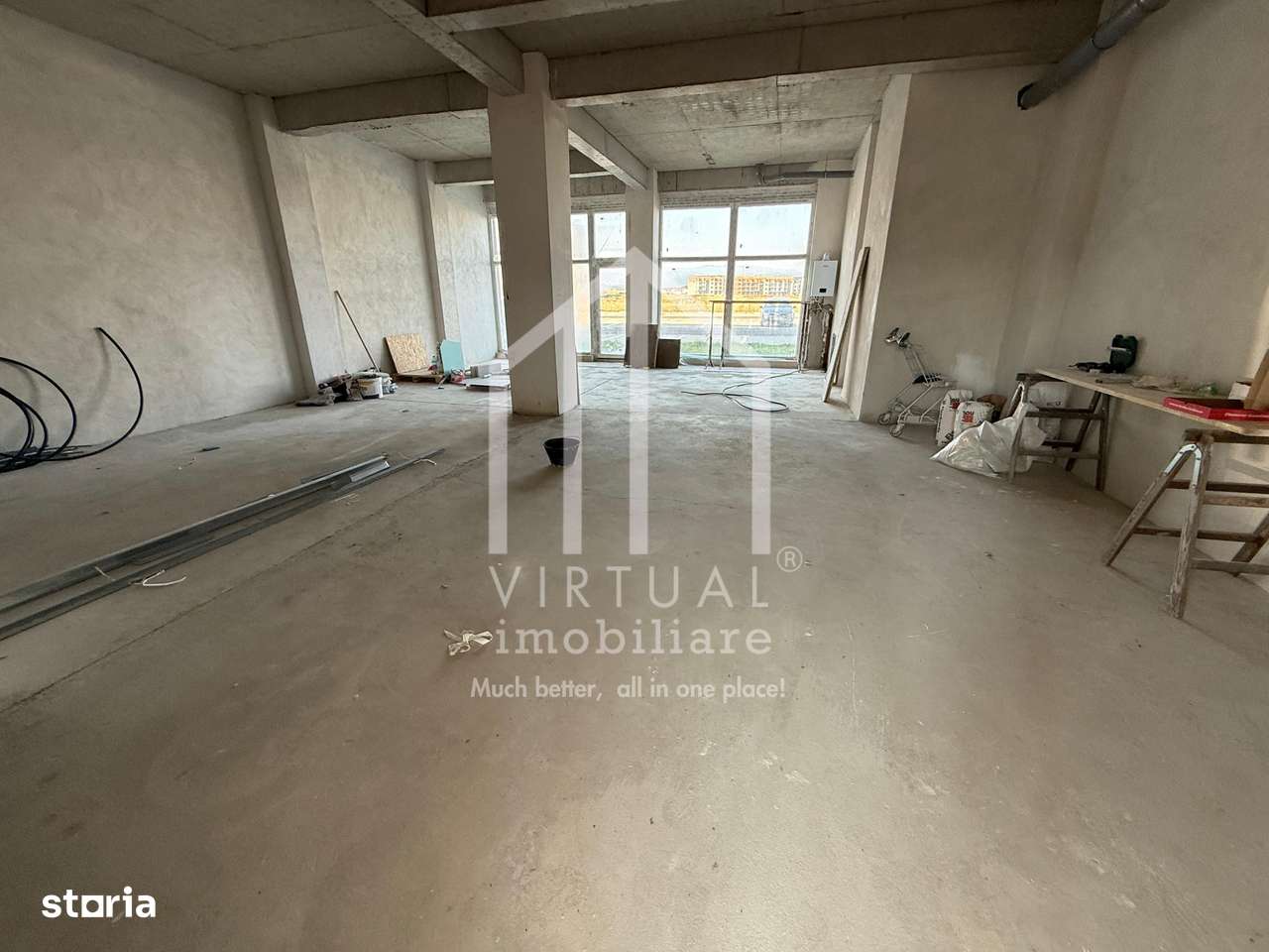 Spatiu comercial - 140 mp, open space - Zona circulata - Imagine principală: 1/4