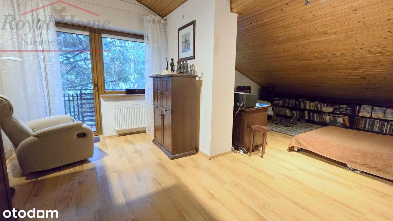 Przestronny, wolnostojacy dom blisko Centrum.-10