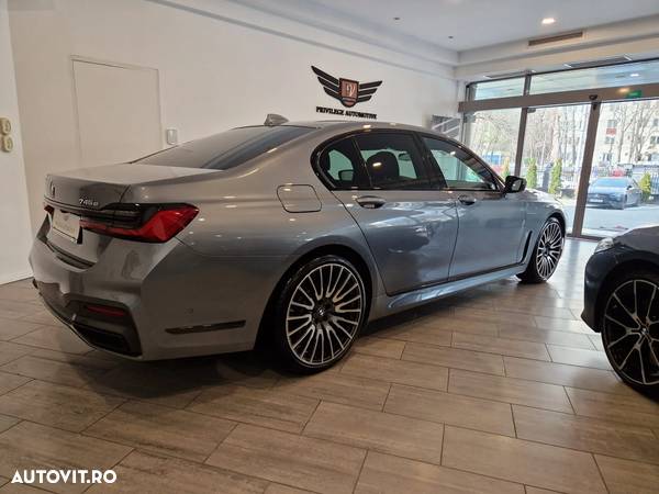 BMW Seria 7 745e - 8