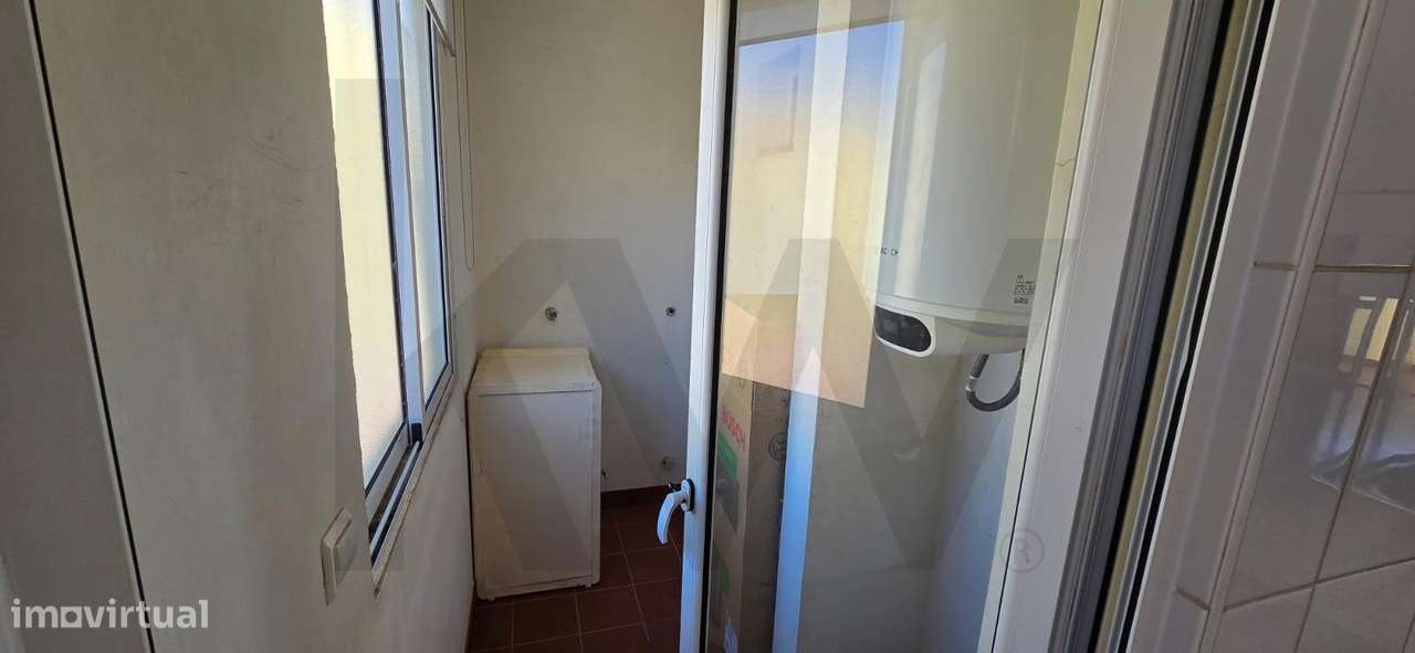 Excelente Apartamento T2 para Arrendamento em Santo António – Funchal - Grande imagem: 4/27