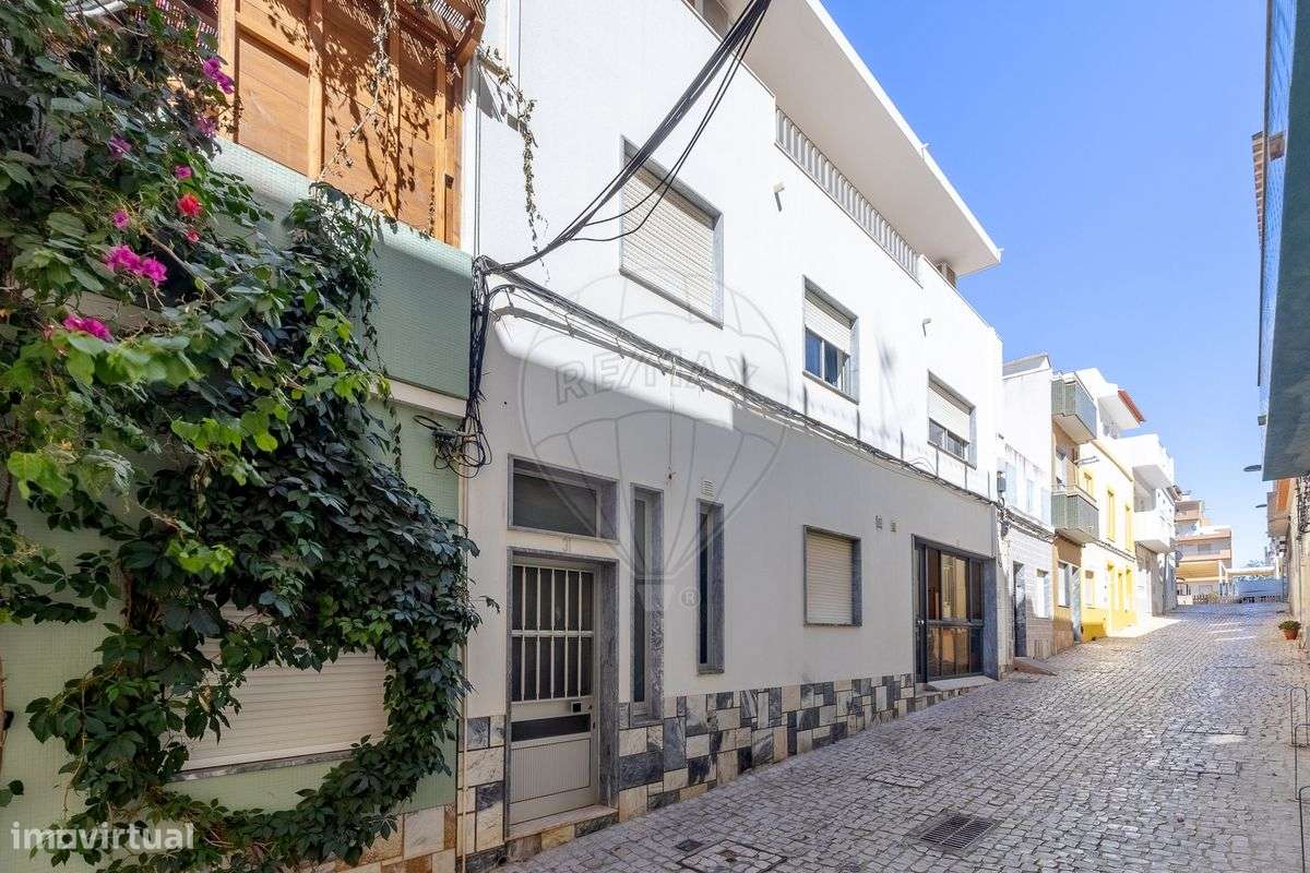 Moradia T8 para venda - Grande imagem: 2/45