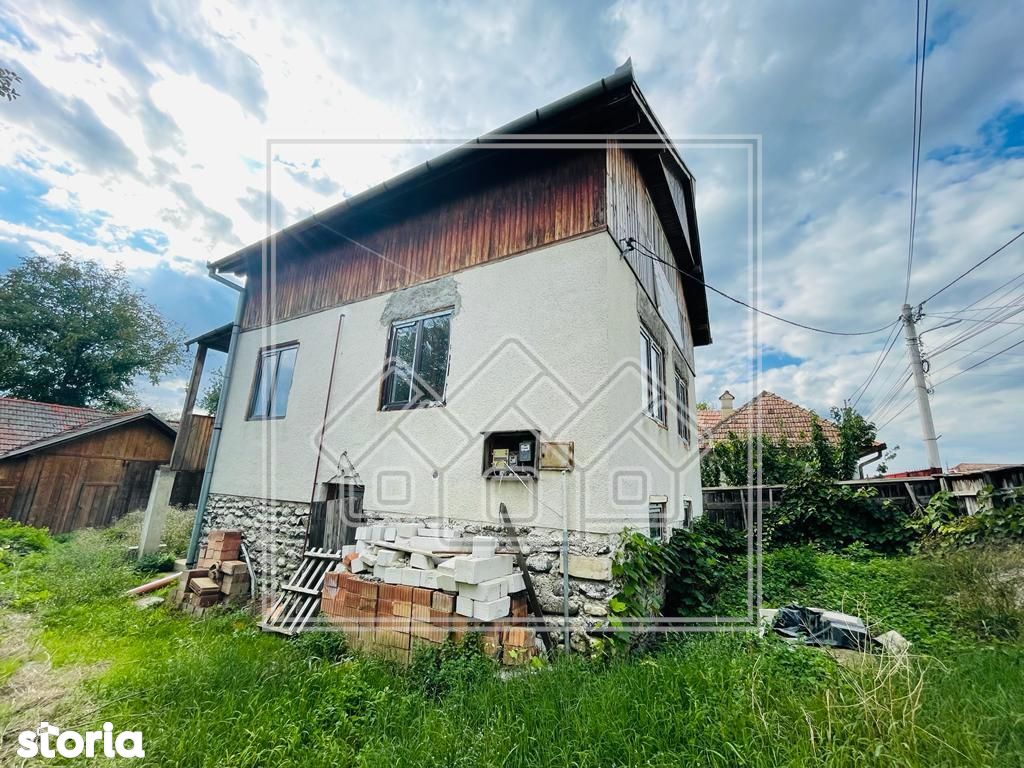 Casa in Sibiu - reper Slimnic - casa individuala cu gradina
