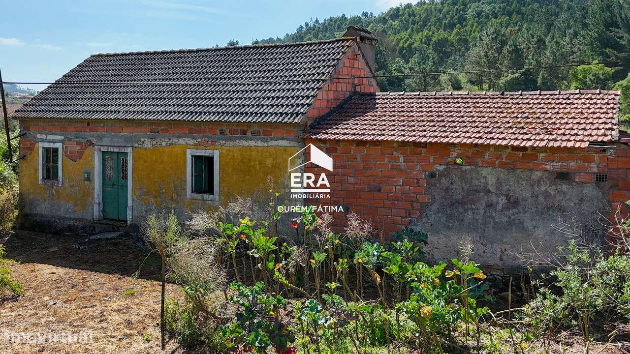 Moradia T3 localizada no Olival - Grande imagem: 4/21