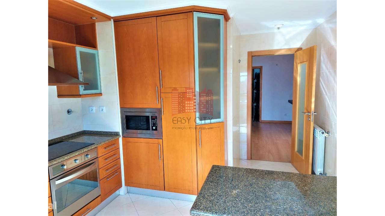 Apartamento T3 em Colinas do Cruzeiro-19