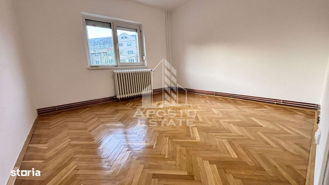 Apartament cu 3 camere in zona Fabric, decomandat, centrala, garaj - Imagine principală: 5/12