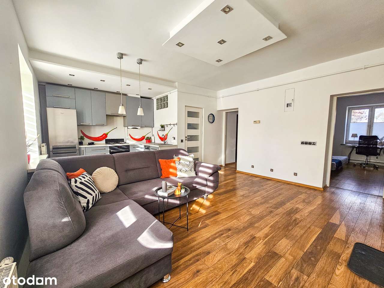 3 pokojowe mieszkanie na sprzedaż ZOBACZ FILM-3