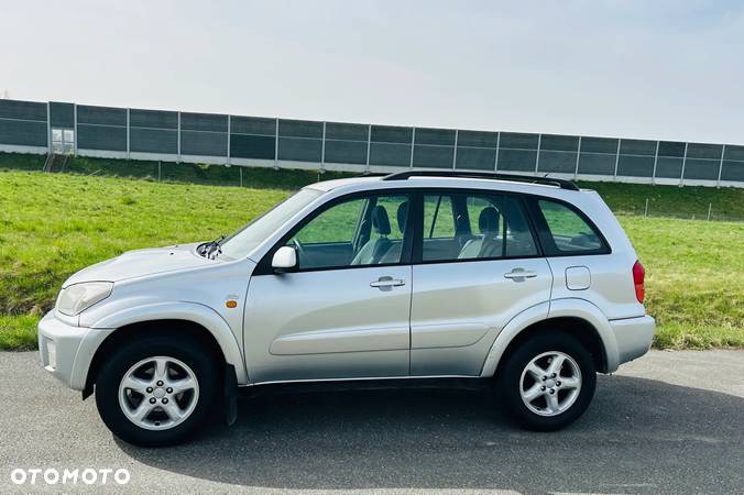 Toyota RAV4 2.0 D-4D 4x4 - 6