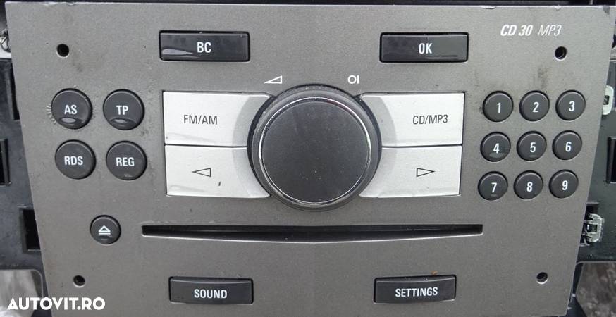 Radio CD Player Opel Antara din 2007 - 1