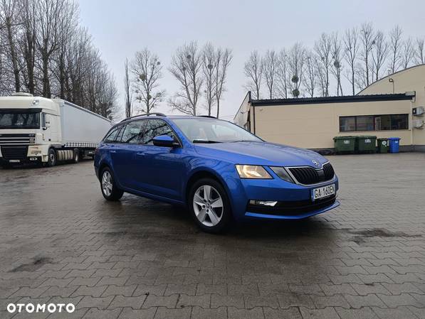 Skoda Octavia 1.5 TSI ACT Ambition - 4