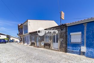 Estabelecimento comercial em Dume