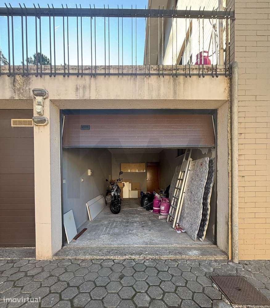 Apartamento T3 com localização privilegiada em Santa Maria da Feira-4