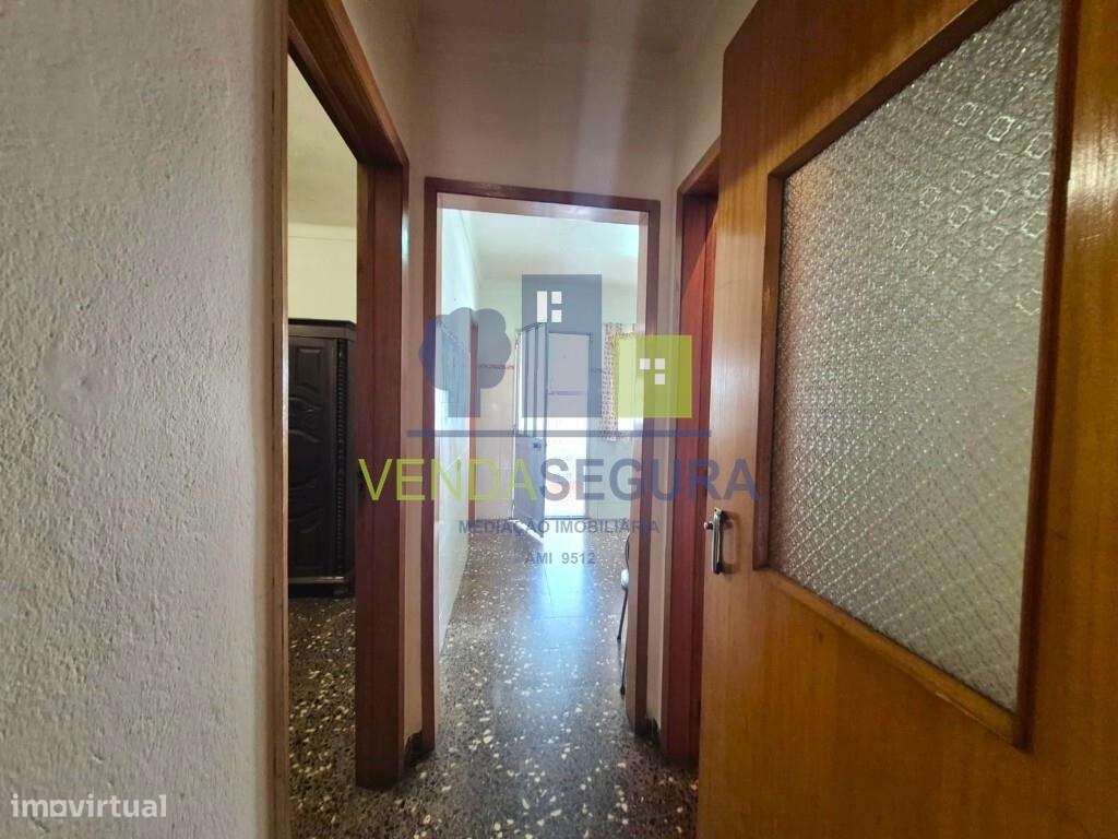 Apartamento T2 com marquise |  Centro da Cidade | Moura-7