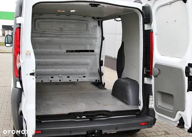 Renault TRAFIC - 12