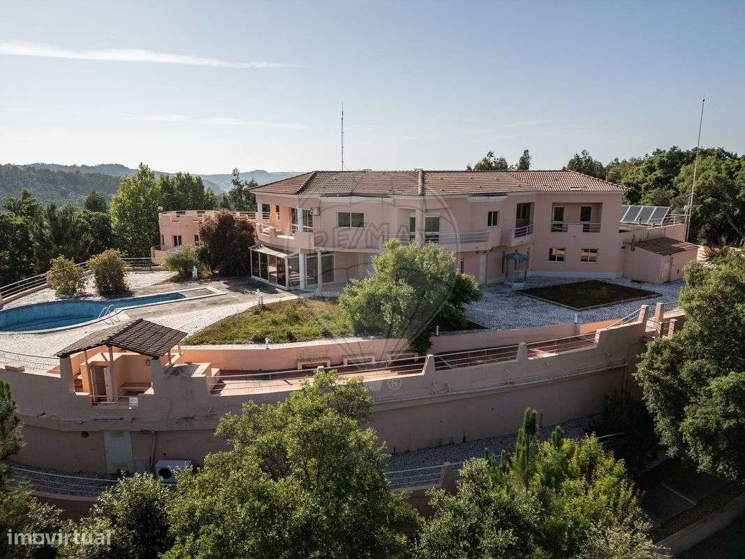 Moradia T6 para venda - Grande imagem: 2/47