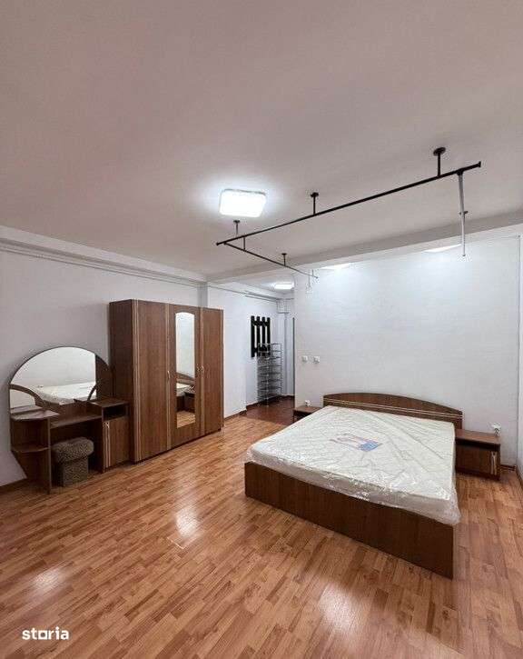 Garsoniera de Inchiriat Piata Sudului - Imagine principală: 2/8