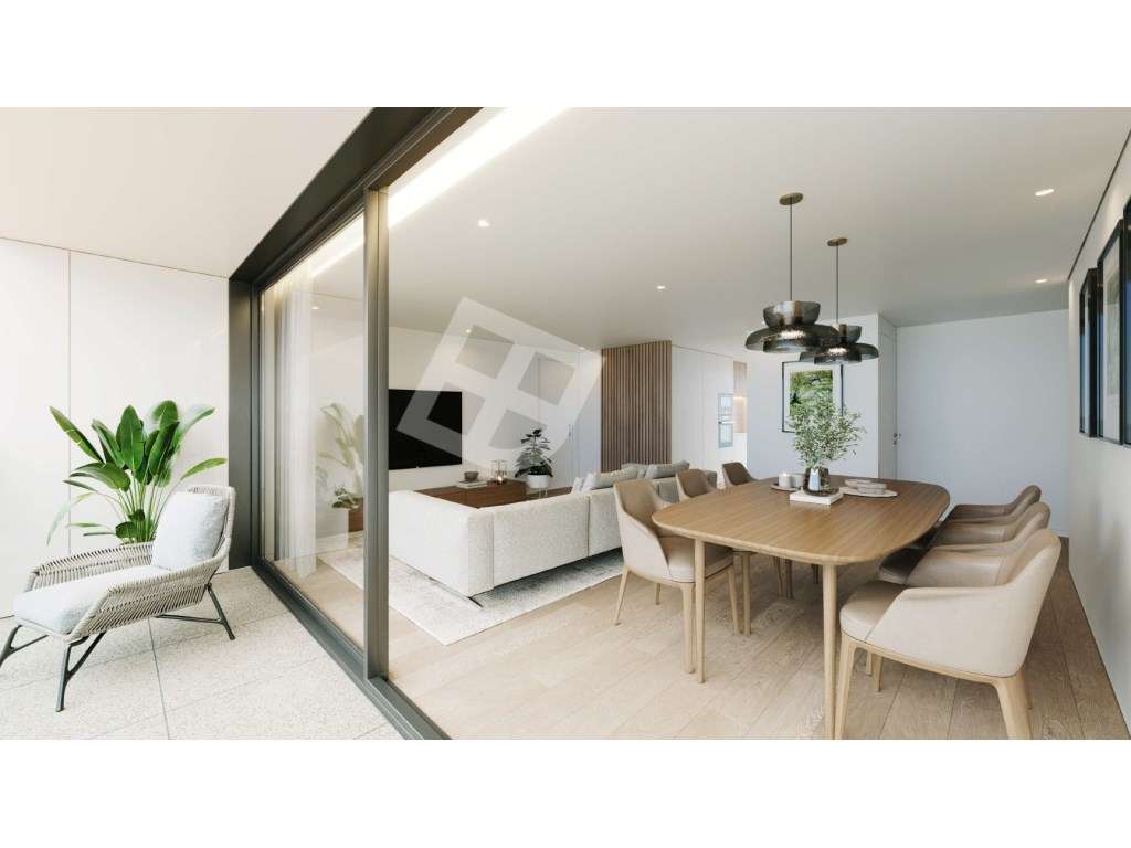 Apartamento T2 com Terraço Privativo - Centro de Aveiro-11