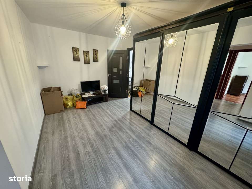 Apartament 3 camere etajul 2 - Imagine principală: 3/9