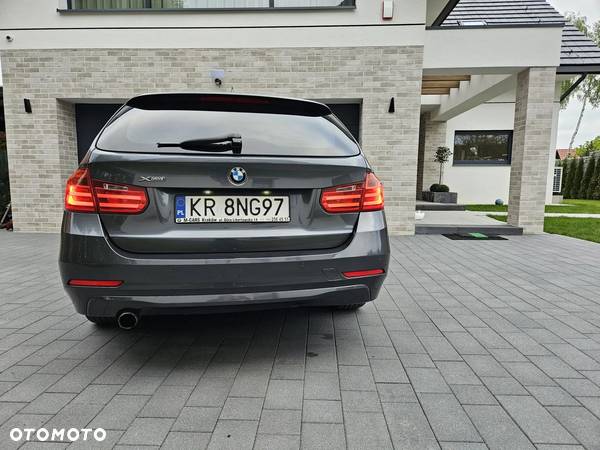 BMW Seria 3 320i Touring xDrive - 6