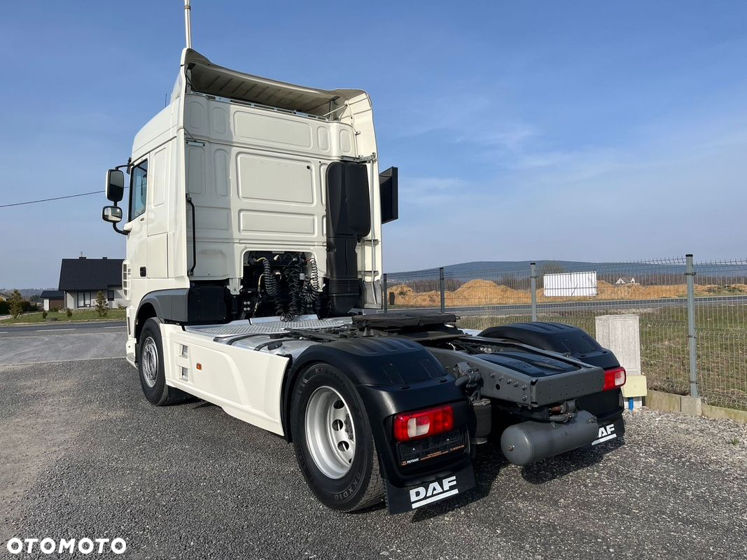 DAF XF 106.460 / SPACE CAB/ E6 / SPROWADZONY / ZADBANY - 31