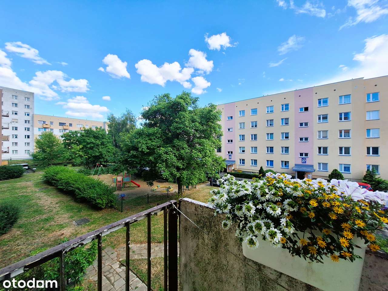 4 pokojowe mieszkanie, 83,6m2! duże pokoje, 1 piętro, Os. Manhattan-9