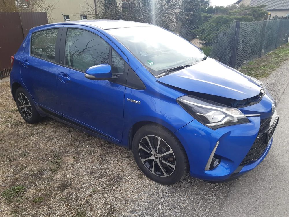 Toyota Yaris III Hybrid 100 Premium 2018