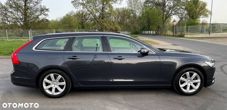 Volvo V90 D3 Momentum Pro - 15