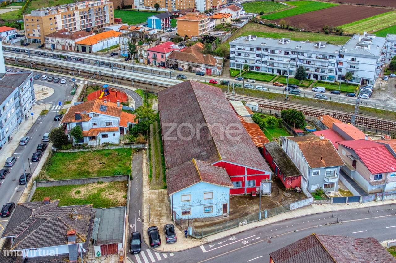 Armazéns de 1750m² c/ escritório e Potencial Habitacional em São Ro... - Grande imagem: 3/54