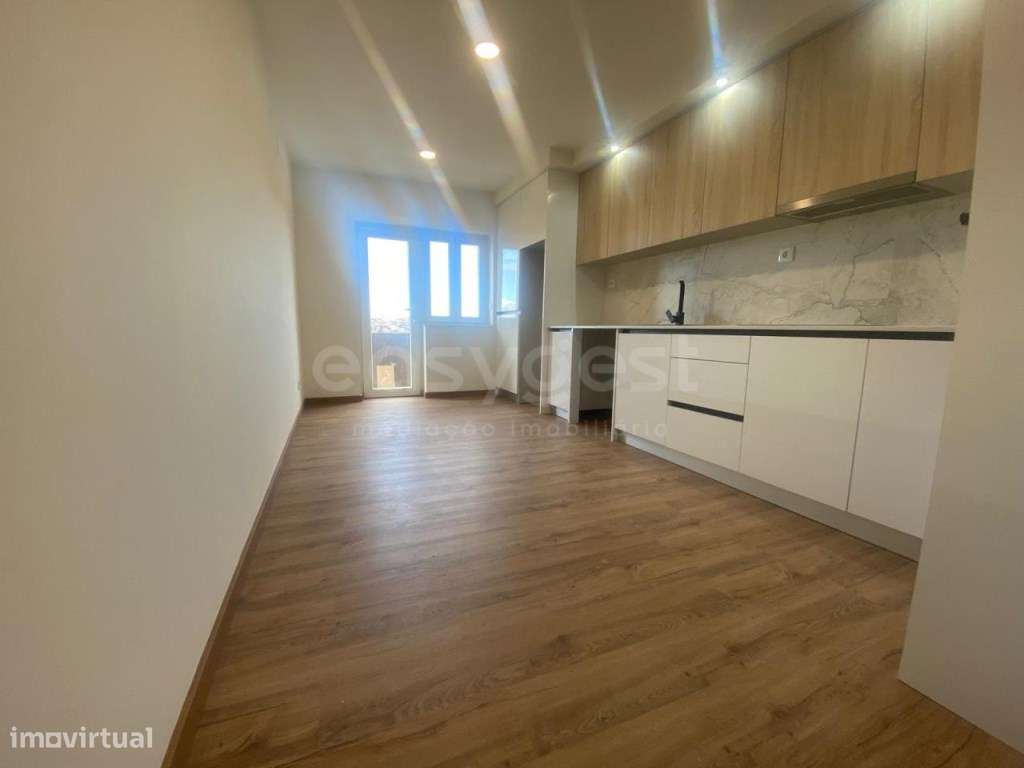 Apartamento T3 Totalmente Remodelado - Olivais, Coimbra - Grande imagem: 4/24