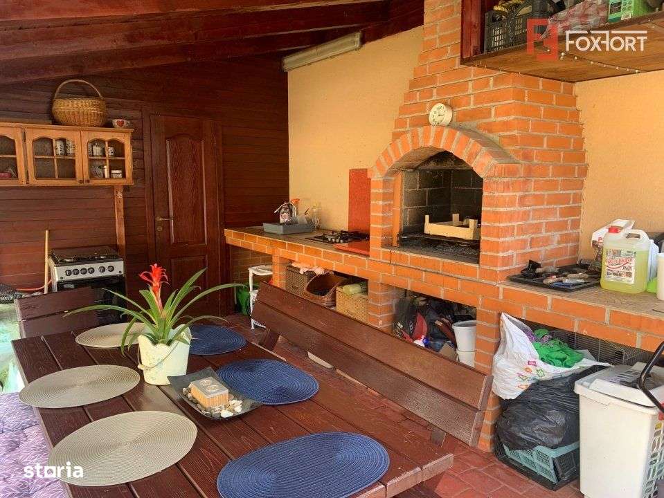 Casa individuala cu 6 camere si piscina, zona Dumbravita - Imagine principală: 2/18