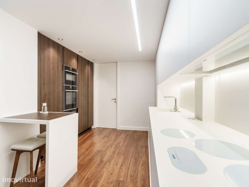 Apartamento T3 de luxo no Centro Histórico de Braga-30