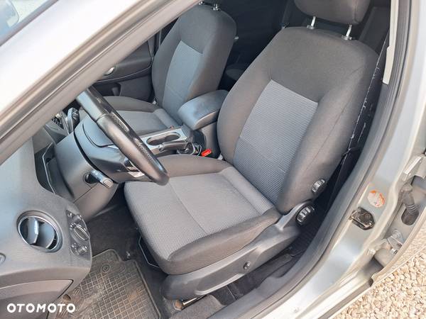 Ford Mondeo 2.0 TDCi Ambiente - 11