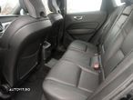 Volvo XC 60 T8 Twin Engine AWD Momentum Pro - 7